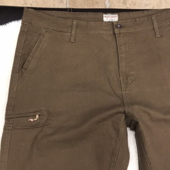 🛍️ Weatherproof Vintage Men's Relaxed Fit Trevorland Flex Utility Stretch Pant - Picture 5 of 7